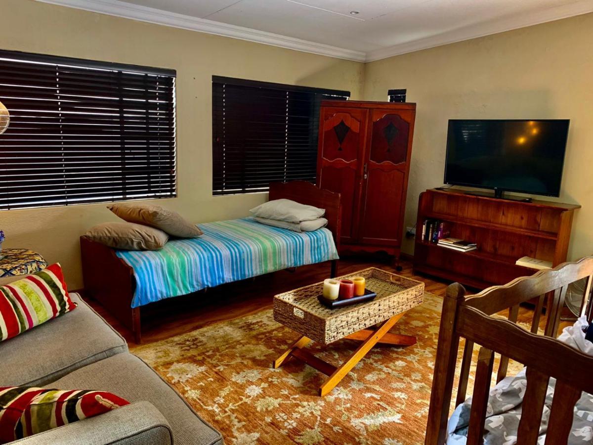 Douglas Villas Tzaneen Exteriör bild