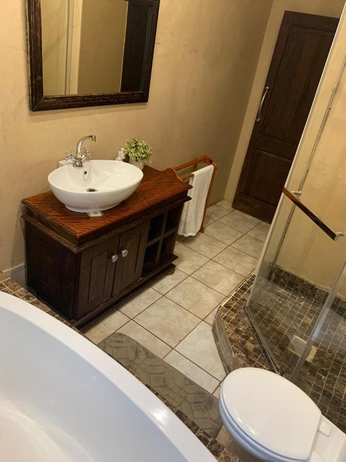 Douglas Villas Tzaneen Exteriör bild