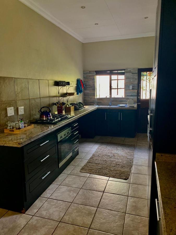 Douglas Villas Tzaneen Exteriör bild